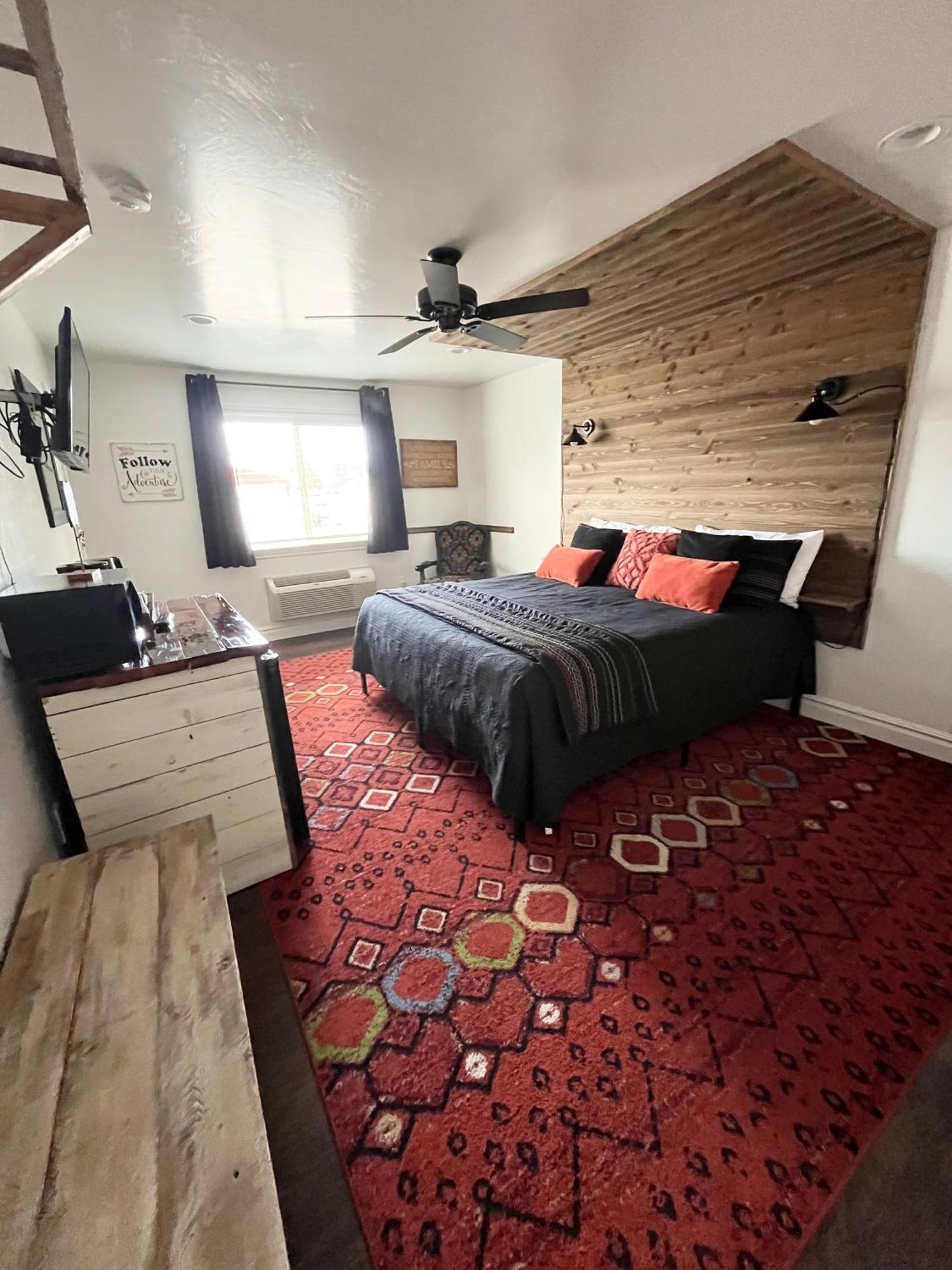 The House 3*